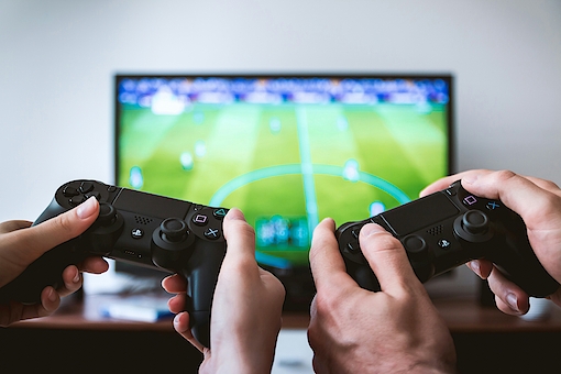 FIFA-turnering for børn på Løkken Bibliotek
